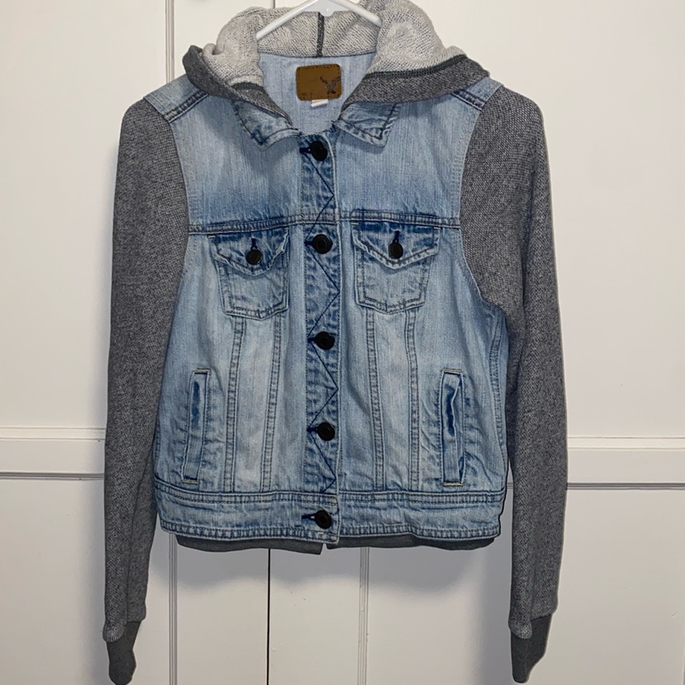 American Eagle Outfitters Womens Small Jeans Hooded Jacket Denim Pockets Washout